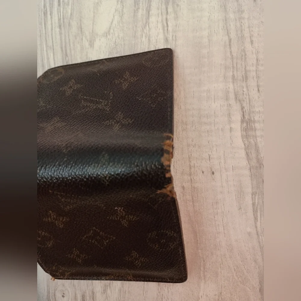 Louis Vuitton Monogram Canvas Leather Bifold Wallet